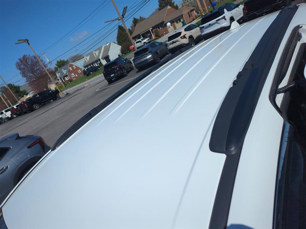 Used 2022 Chrysler Pacifica Touring-L image 11