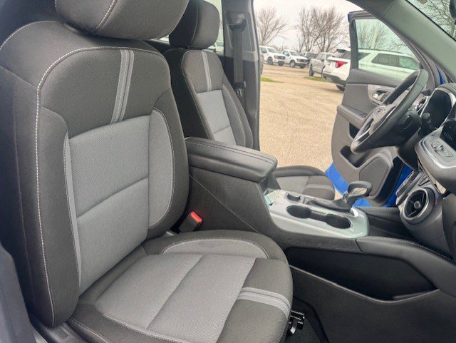 Used 2024 Chevrolet Blazer LT image 33