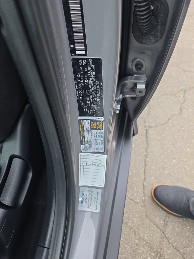 Used 2025 Kia K4 FWD image 27