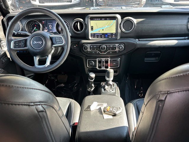 Used 2023 Jeep Wrangler Unlimited Sahara w/ Cold Weather Group AWD/4WD image 32