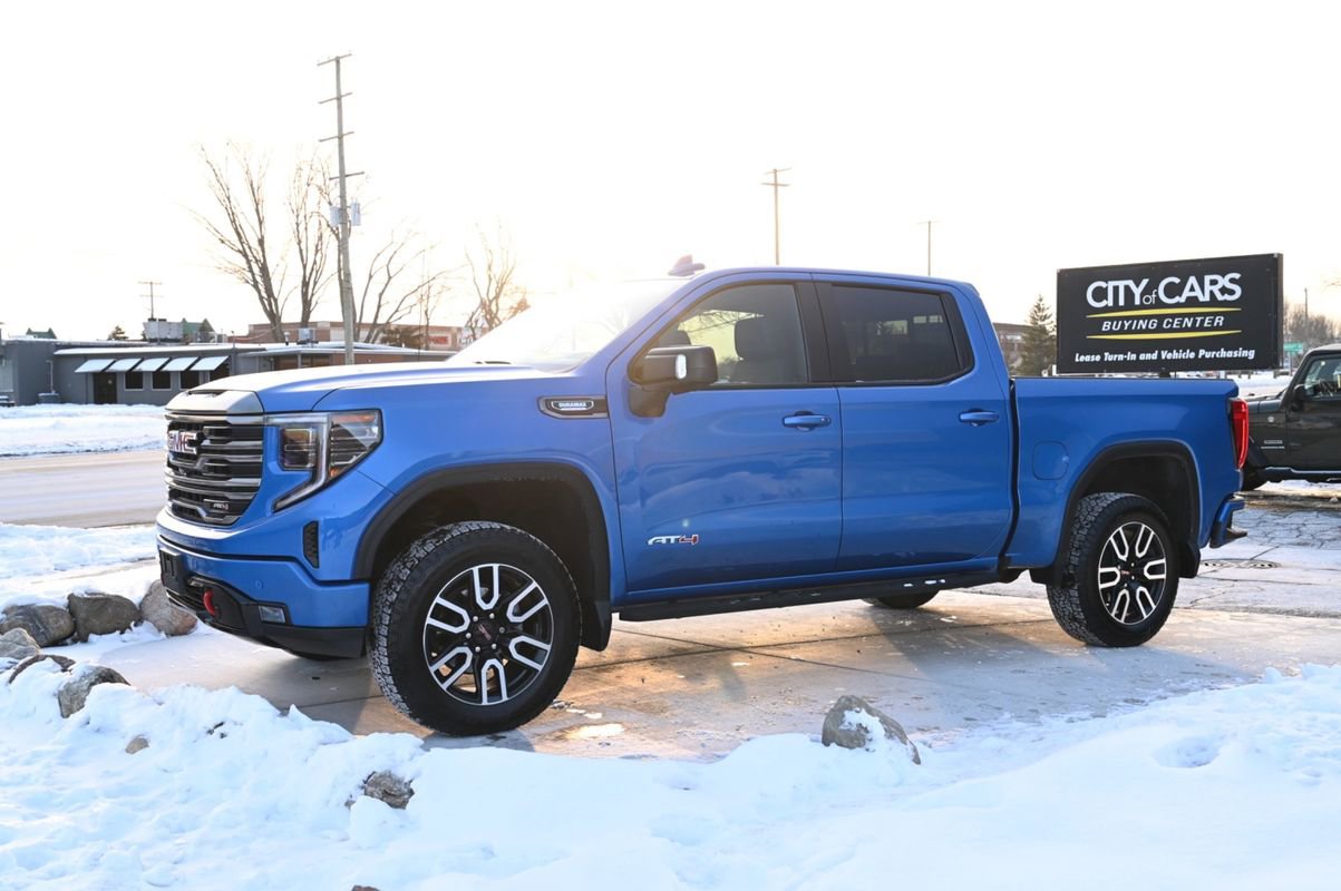 Used 2022 GMC Sierra 1500 AT4 w/ AT4 Premium Package image 9