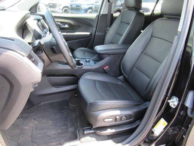 Used 2024 GMC Terrain SLT w/ Infotainment Package II AWD/4WD image 18