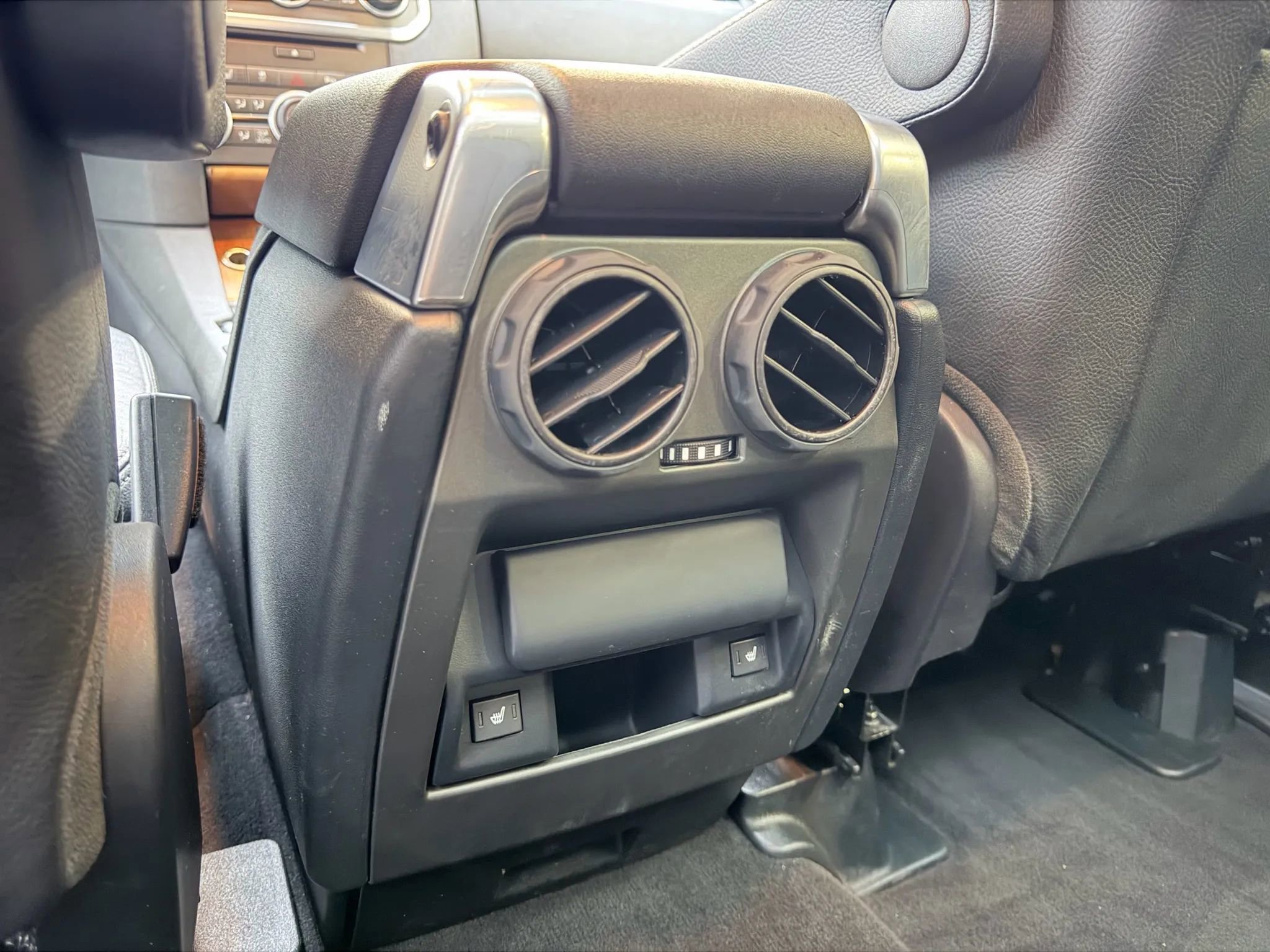 Used 2016 Land Rover LR4 HSE image 23