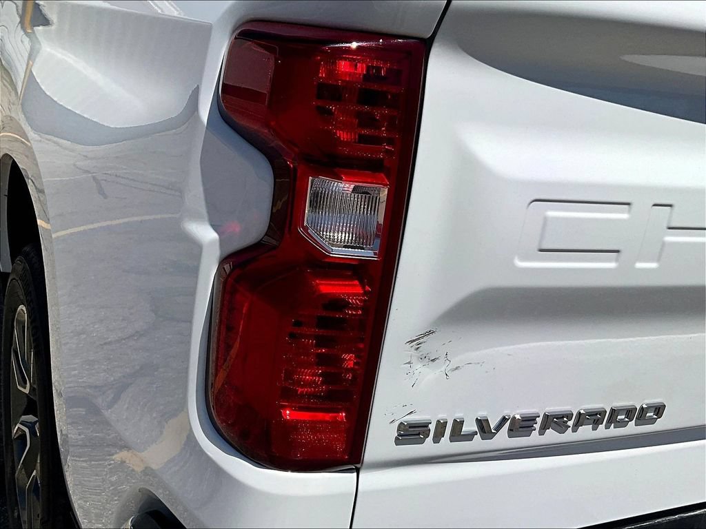 Used 2022 Chevrolet Silverado 1500 LT AWD/4WD image 25