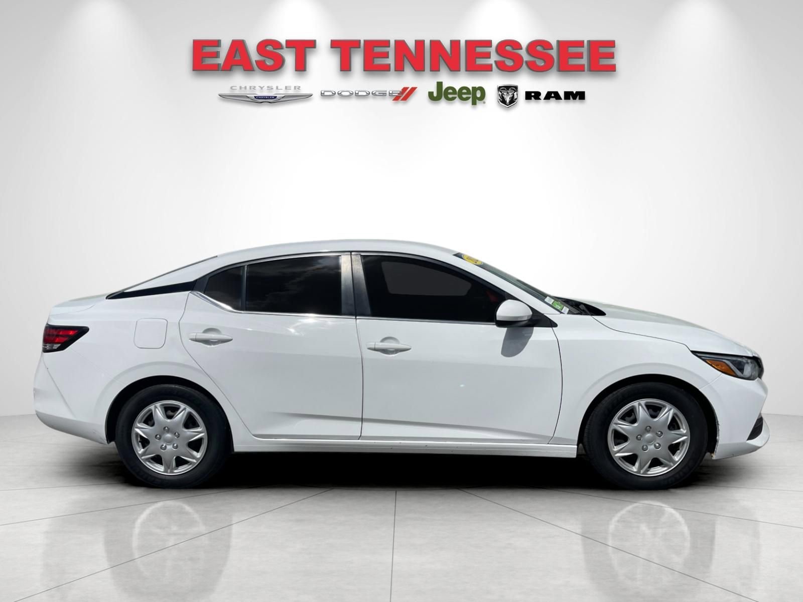 Used 2022 Nissan Sentra S image 2