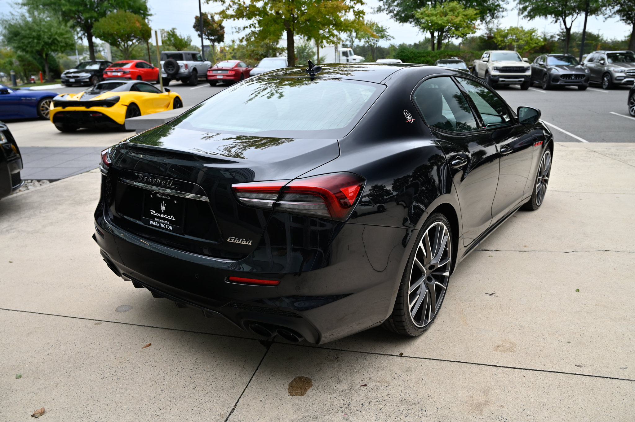 Used 2021 Maserati Ghibli Trofeo RWD image 5
