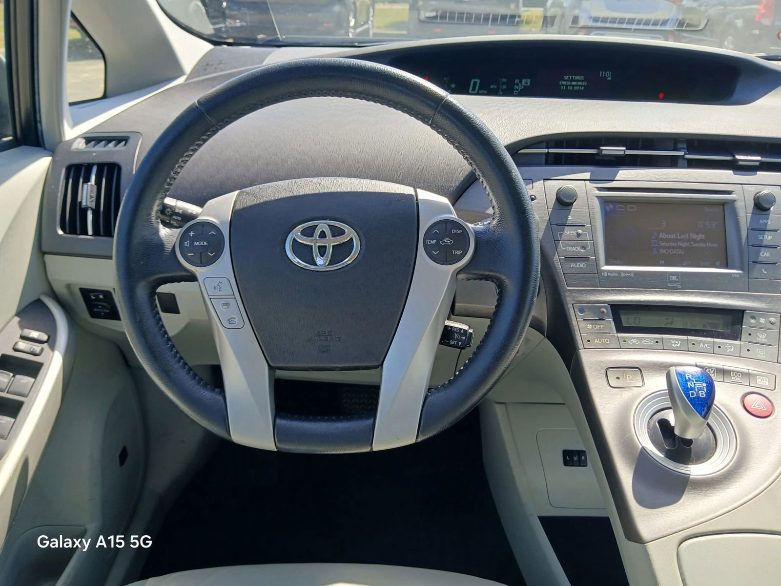 Used 2015 Toyota Prius Four image 26