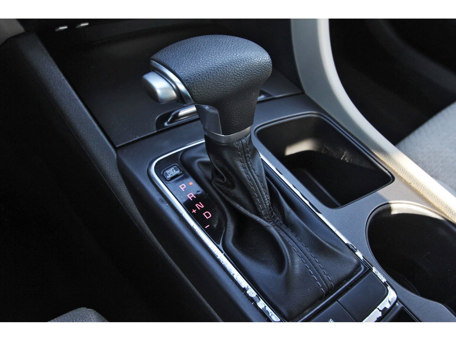 Used 2018 Kia Optima LX FWD image 26