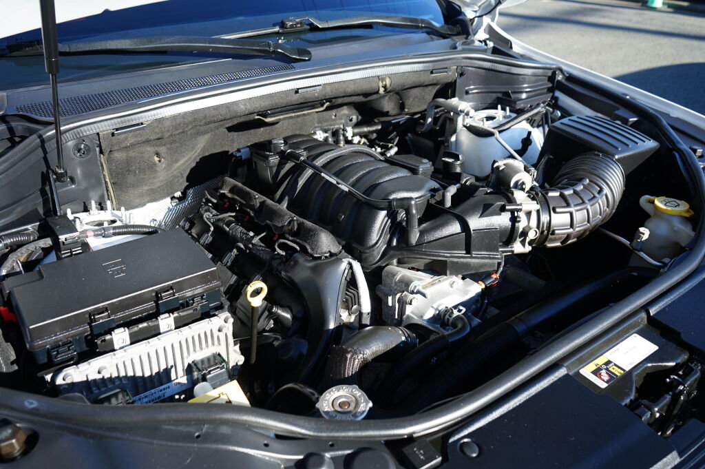 Used 2018 Jeep Grand Cherokee SRT image 10