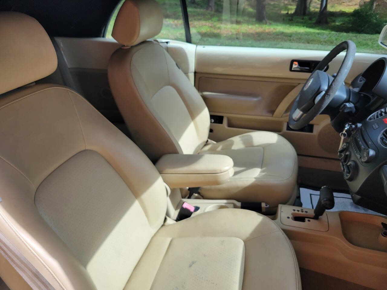 Used 2008 Volkswagen Beetle S image 10