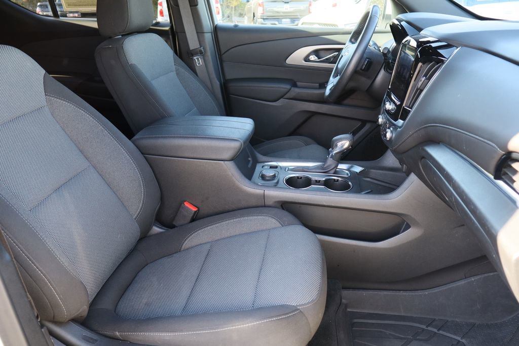 Used 2022 Chevrolet Traverse LT w/ LPO, Floor Liner Package image 29