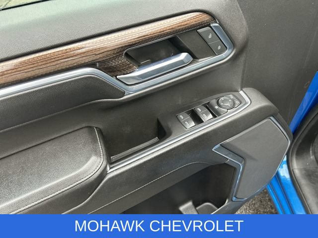 Used 2023 Chevrolet Silverado 1500 LT AWD/4WD image 23