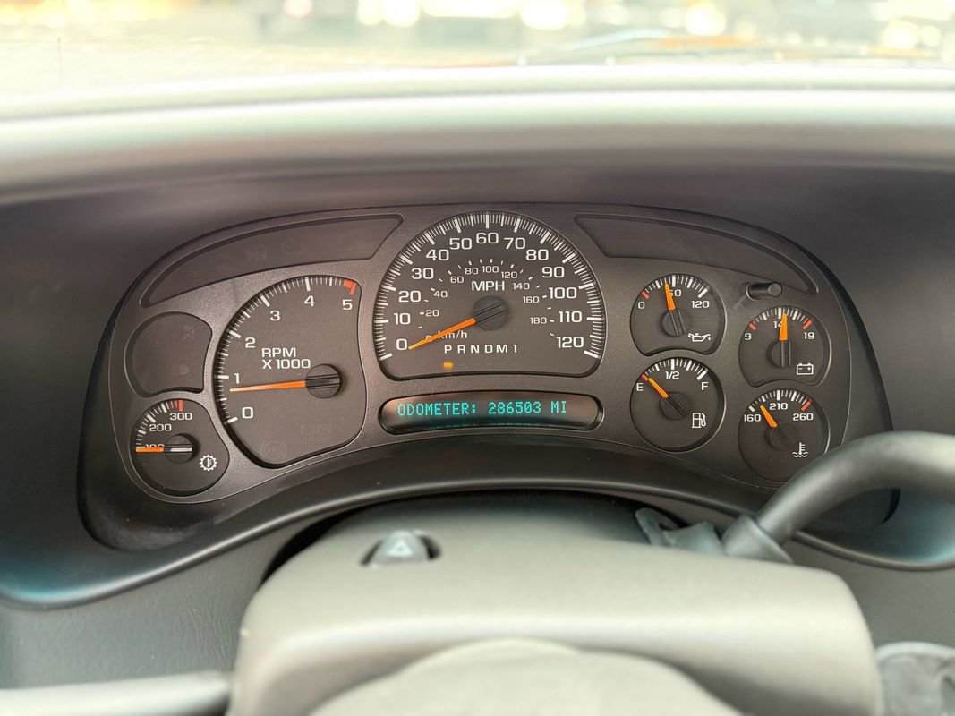 Used 2006 GMC Sierra 2500 SLT w/ Heavy-Duty Power Package image 12