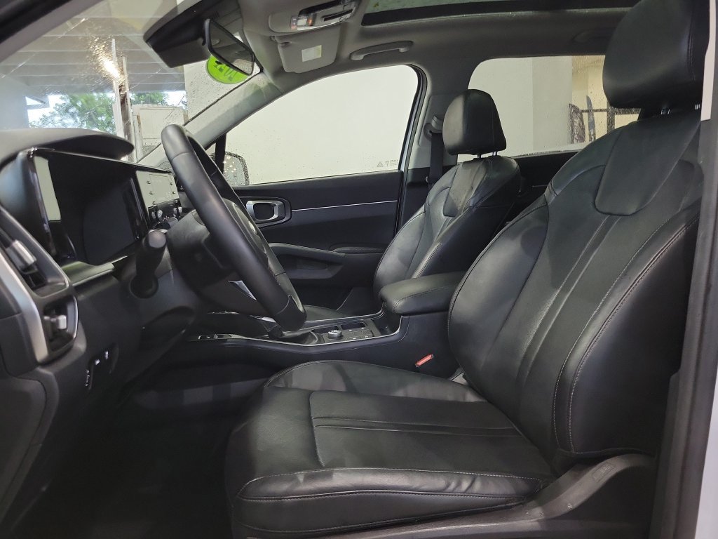 Used 2021 Kia Sorento S w/ Panoramic Sunroof Package FWD image 7