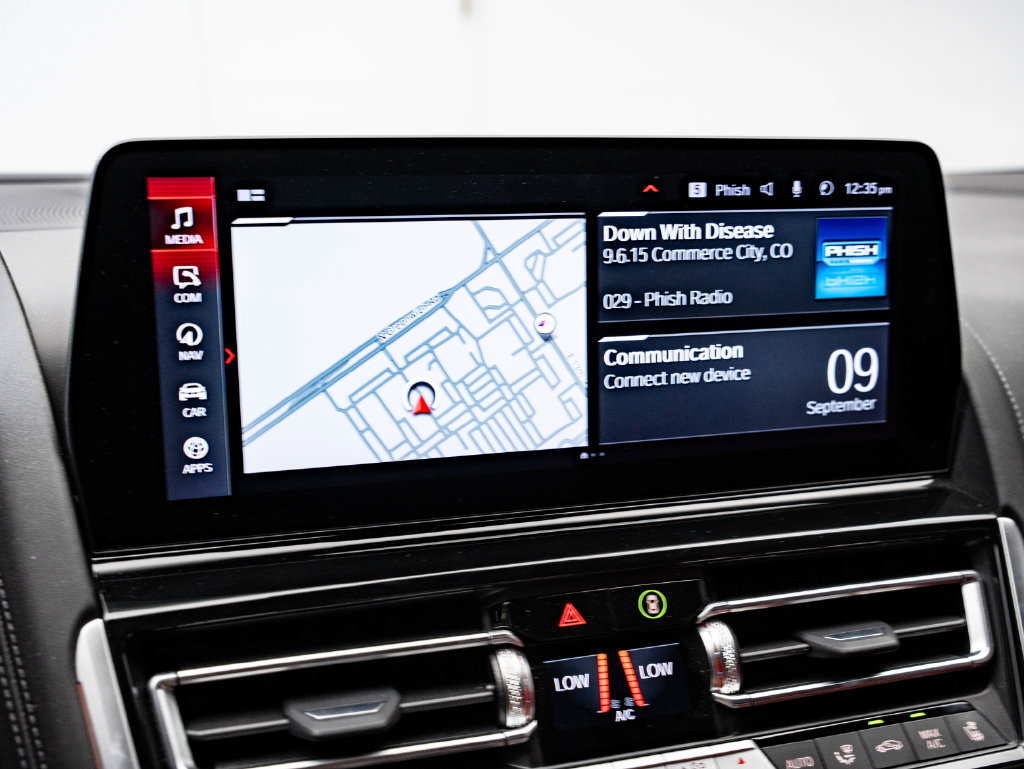 Used 2025 BMW M8 Competition AWD/4WD image 34