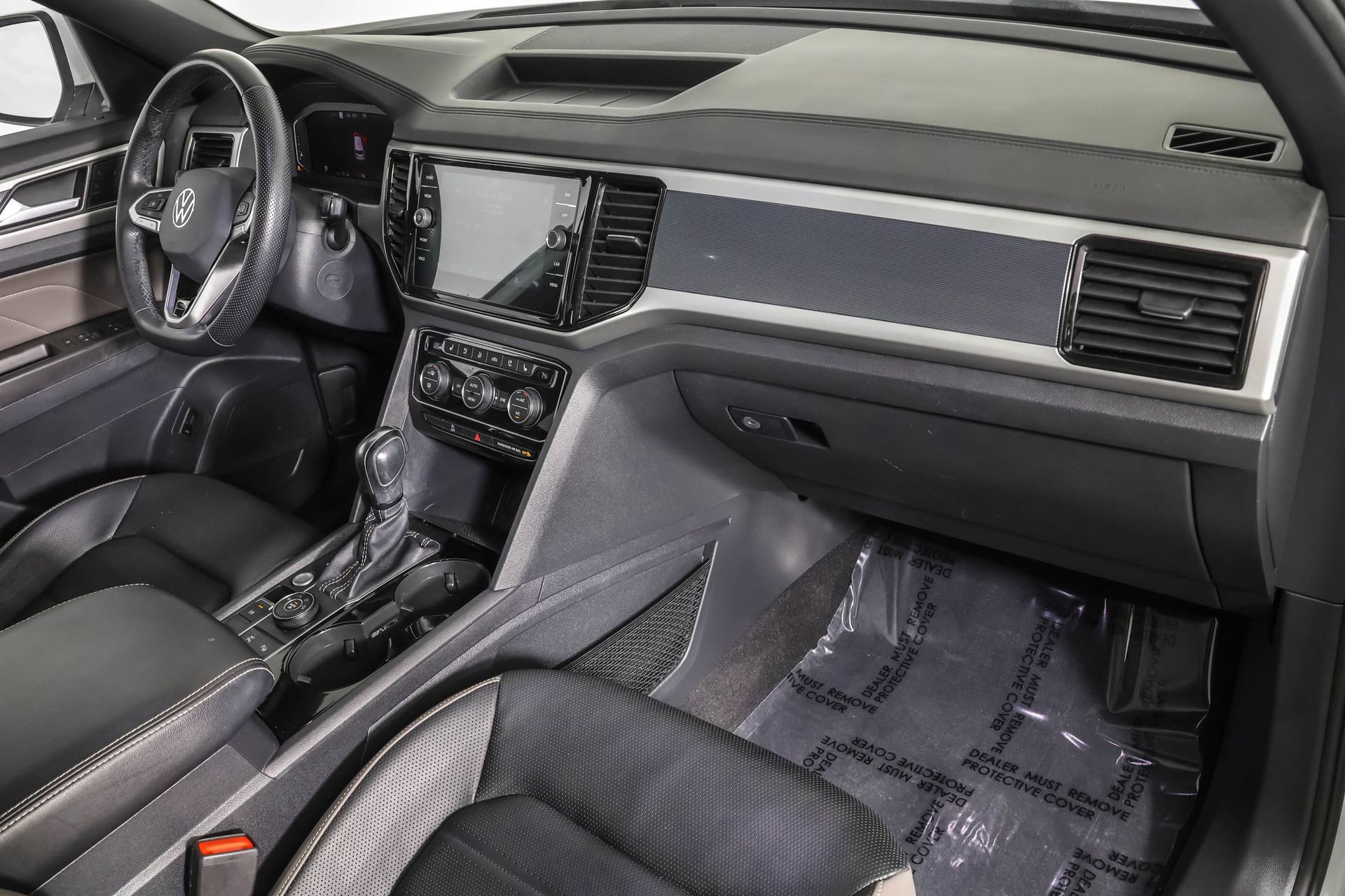 Used 2022 Volkswagen Atlas Cross Sport SEL Premium R-Line image 44