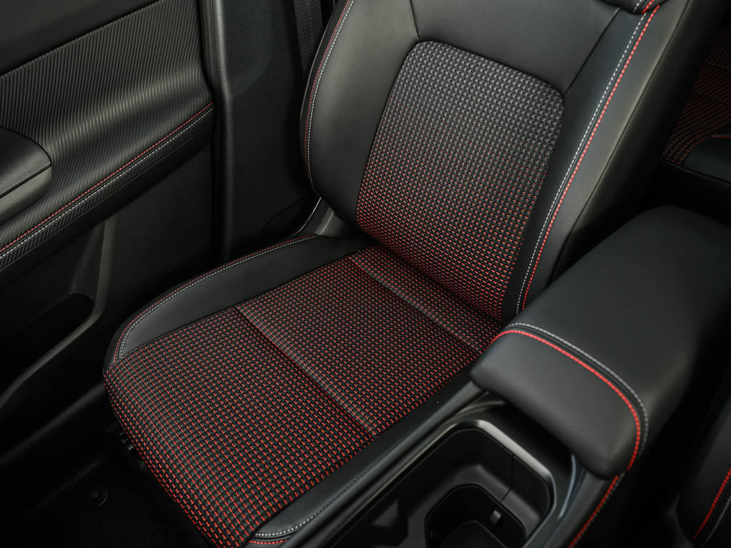 New 2026 Nissan Kicks SR w/ SR Premium Package image 24