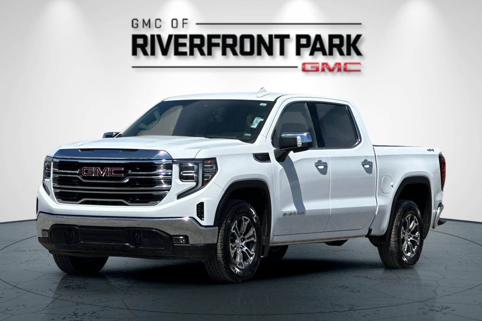 Used 2024 GMC Sierra 1500 SLT image 7