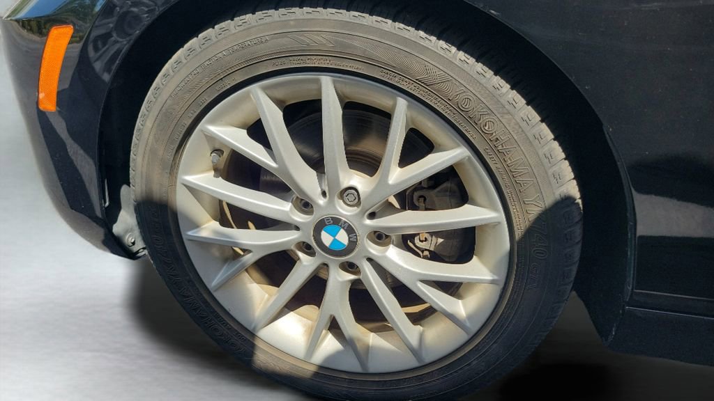 Used 2015 BMW 228i xDrive Convertible AWD/4WD image 9