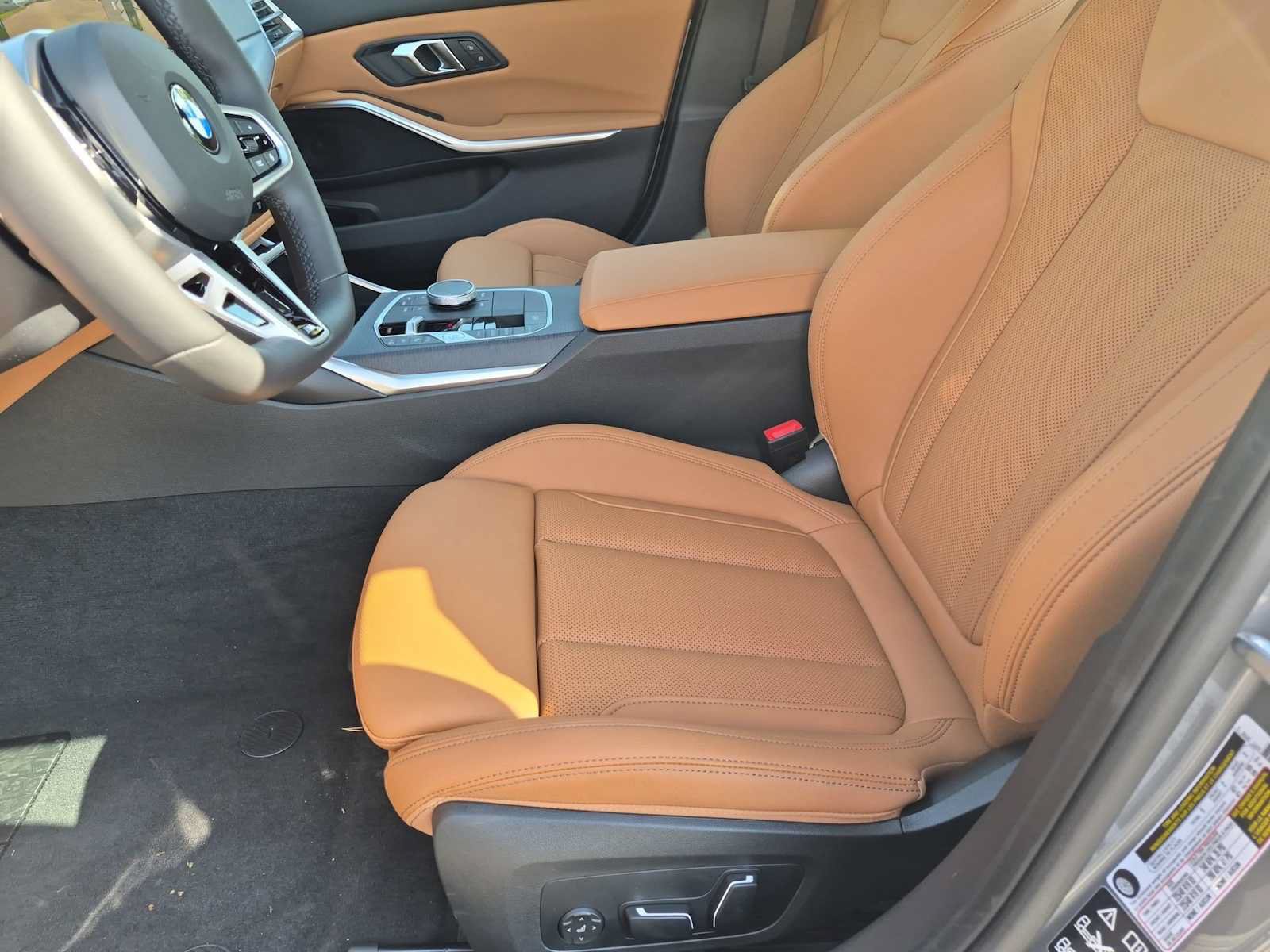 New 2026 BMW 330i xDrive Sedan w/ M Sport Package AWD/4WD image 15
