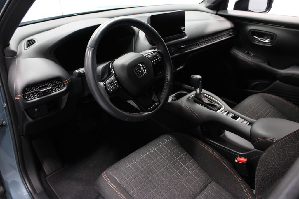 Used 2025 Honda HR-V Sport image 24