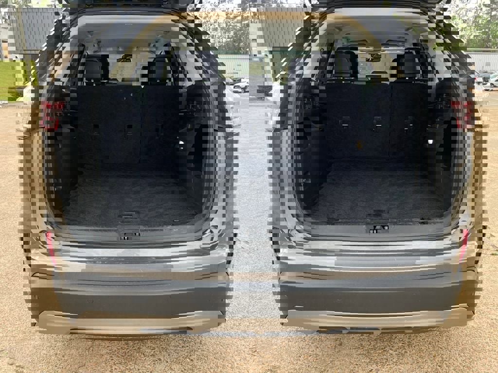 Used 2024 Ford Edge SEL image 19