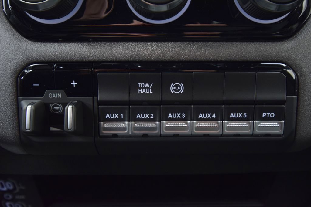 New 2026 RAM 3500 Tradesman w/ Chrome Appearance Group A image 25