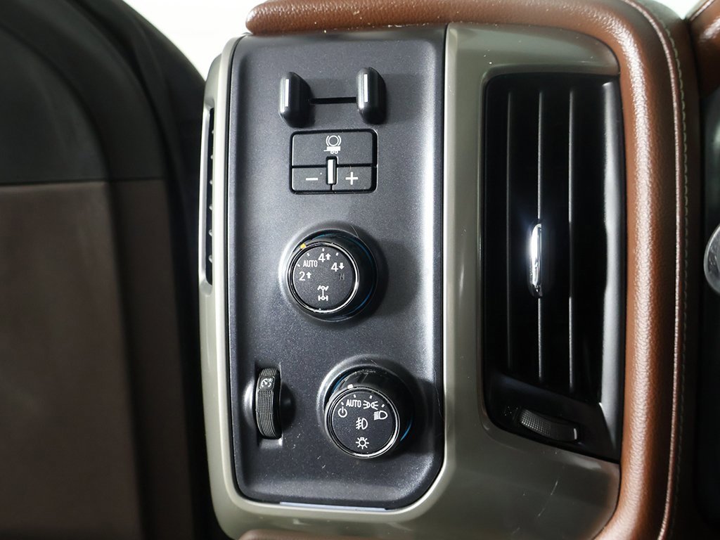 Used 2016 Chevrolet Silverado 1500 High Country w/ High Country Premium Package image 39