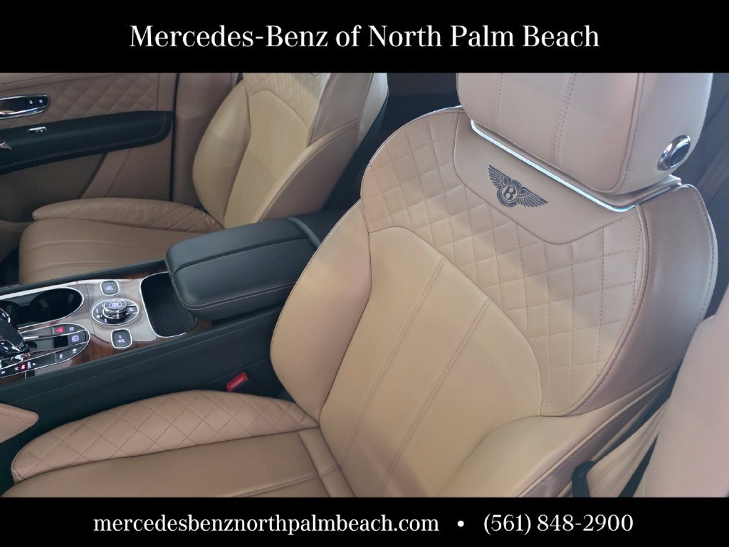 Used 2019 Bentley Bentayga AWD/4WD image 11