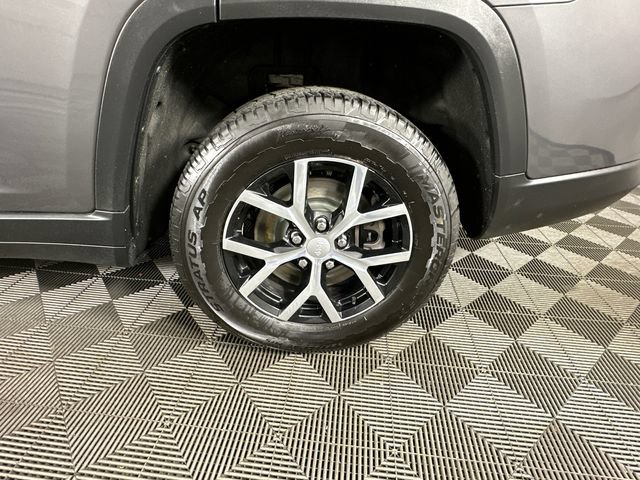 Used 2023 Jeep Grand Cherokee L Limited w/ Luxury Tech Group II AWD/4WD image 36