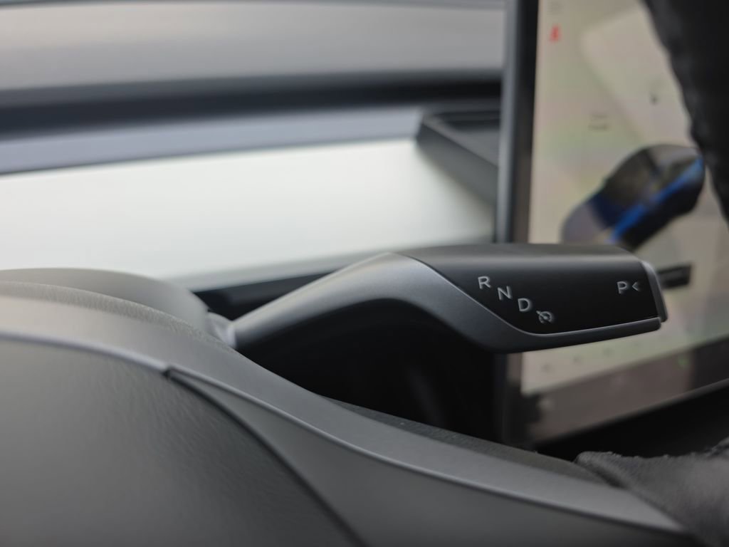 Used 2022 Tesla Model Y Performance image 24