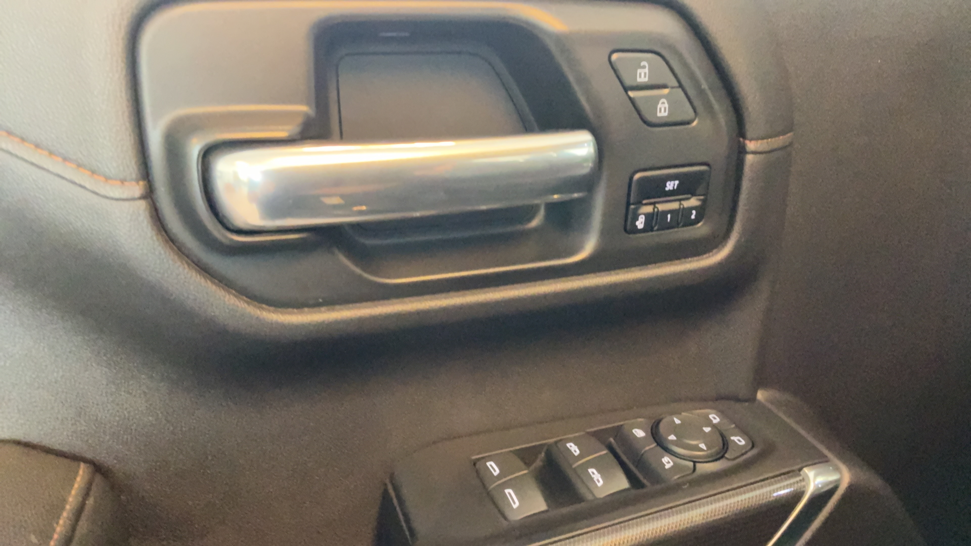 Used 2020 GMC Sierra 1500 AT4 w/ AT4 Premium Package AWD/4WD image 32