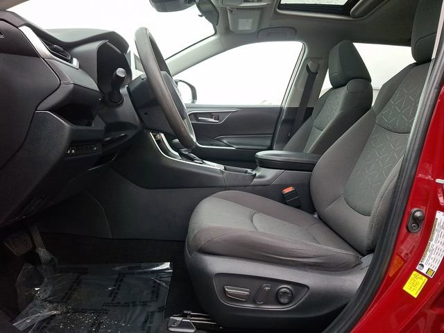 Used 2024 Toyota RAV4 XLE w/ Convenience Package image 13