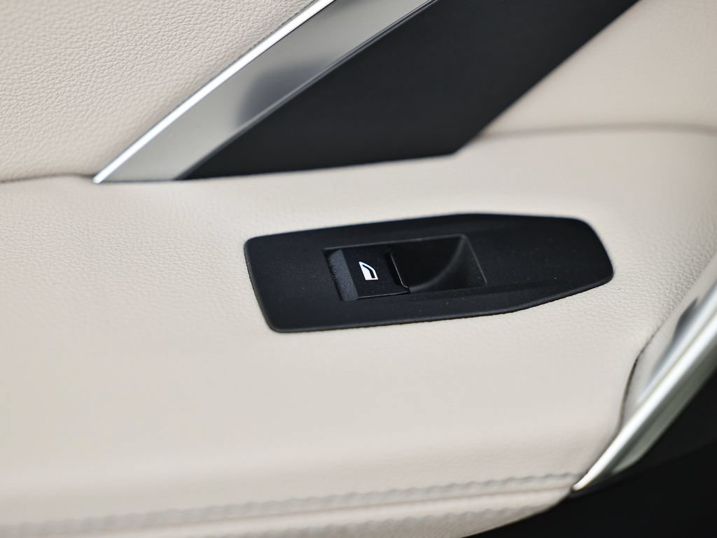 Used 2023 BMW X1 xDrive28i w/ Premium Package AWD/4WD image 24