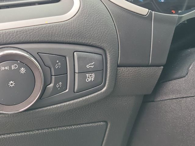Used 2019 Ford Edge SEL w/ Equipment Group 201A FWD image 27