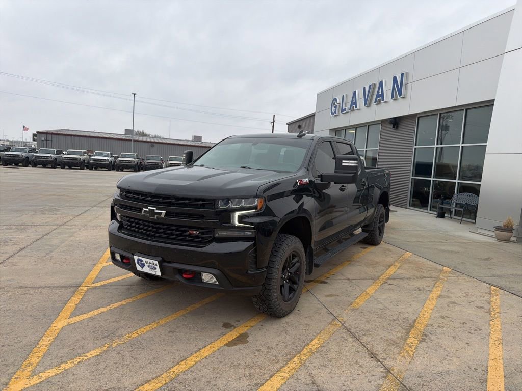 Used 2021 Chevrolet Silverado 1500 LT Trail Boss w/ Bed Protection Package image 3
