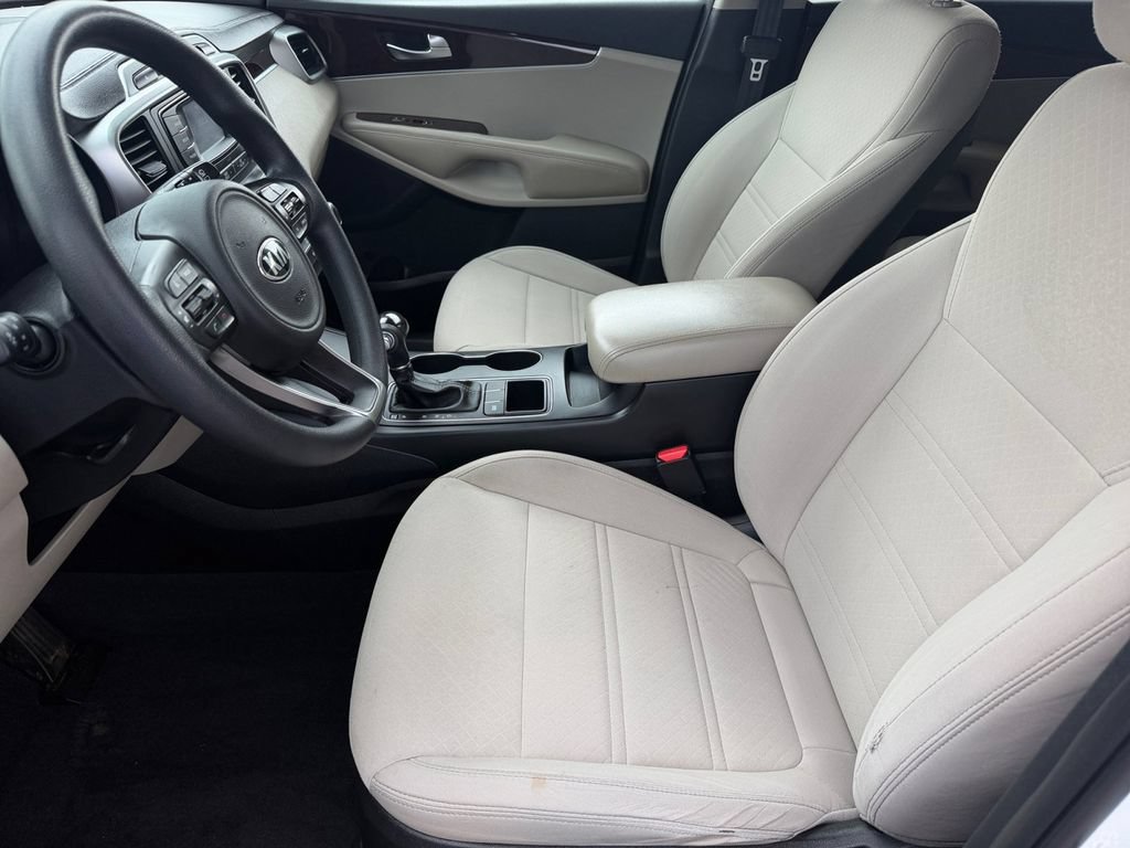 Used 2016 Kia Sorento FWD image 10