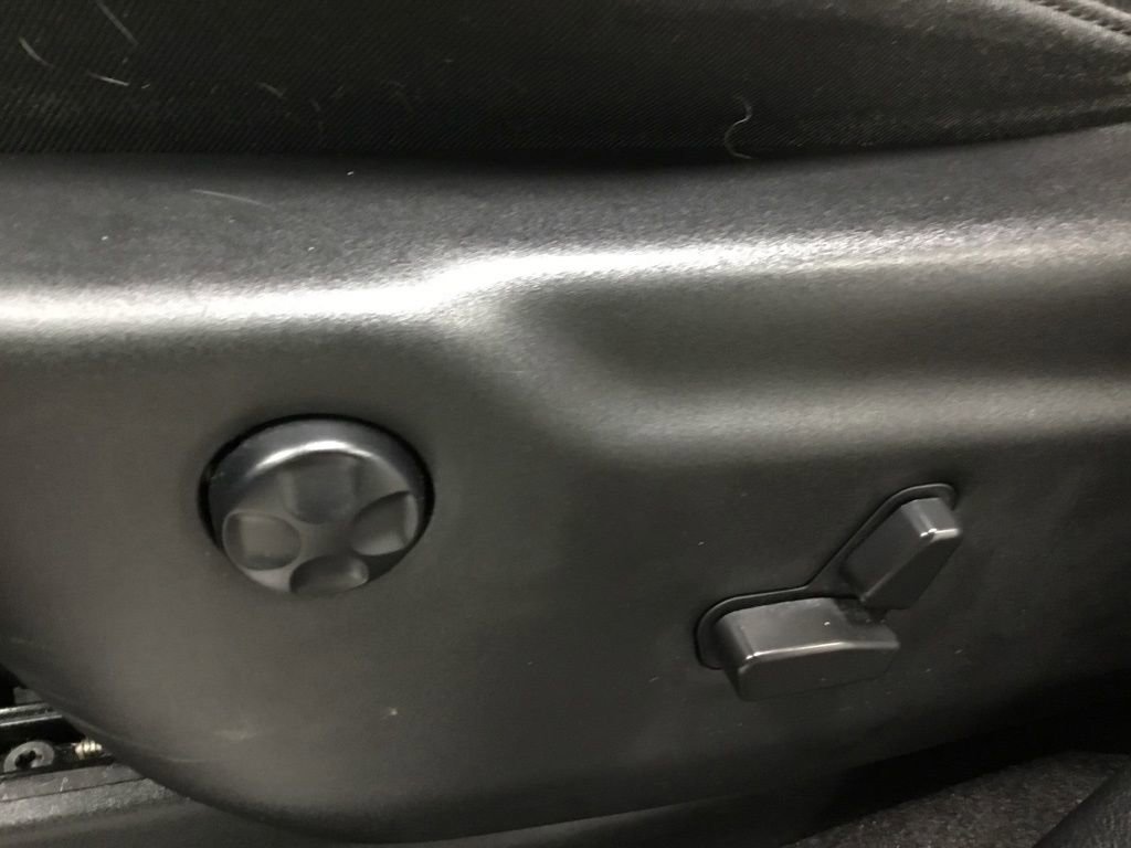 Used 2022 Dodge Durango R/T w/ Blacktop Package AWD/4WD image 8