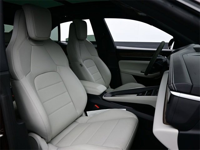 Used 2024 Porsche Macan 4 Electric image 18