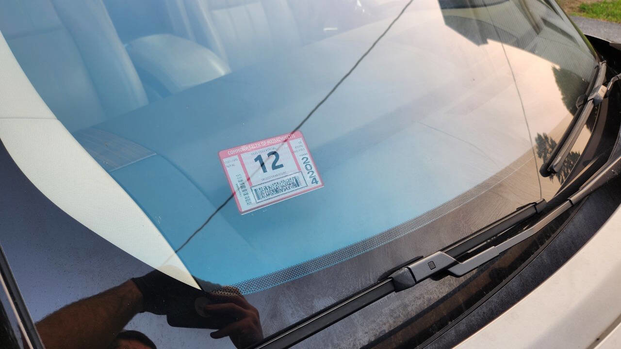 Used 2017 Land Rover Range Rover HSE AWD/4WD image 24