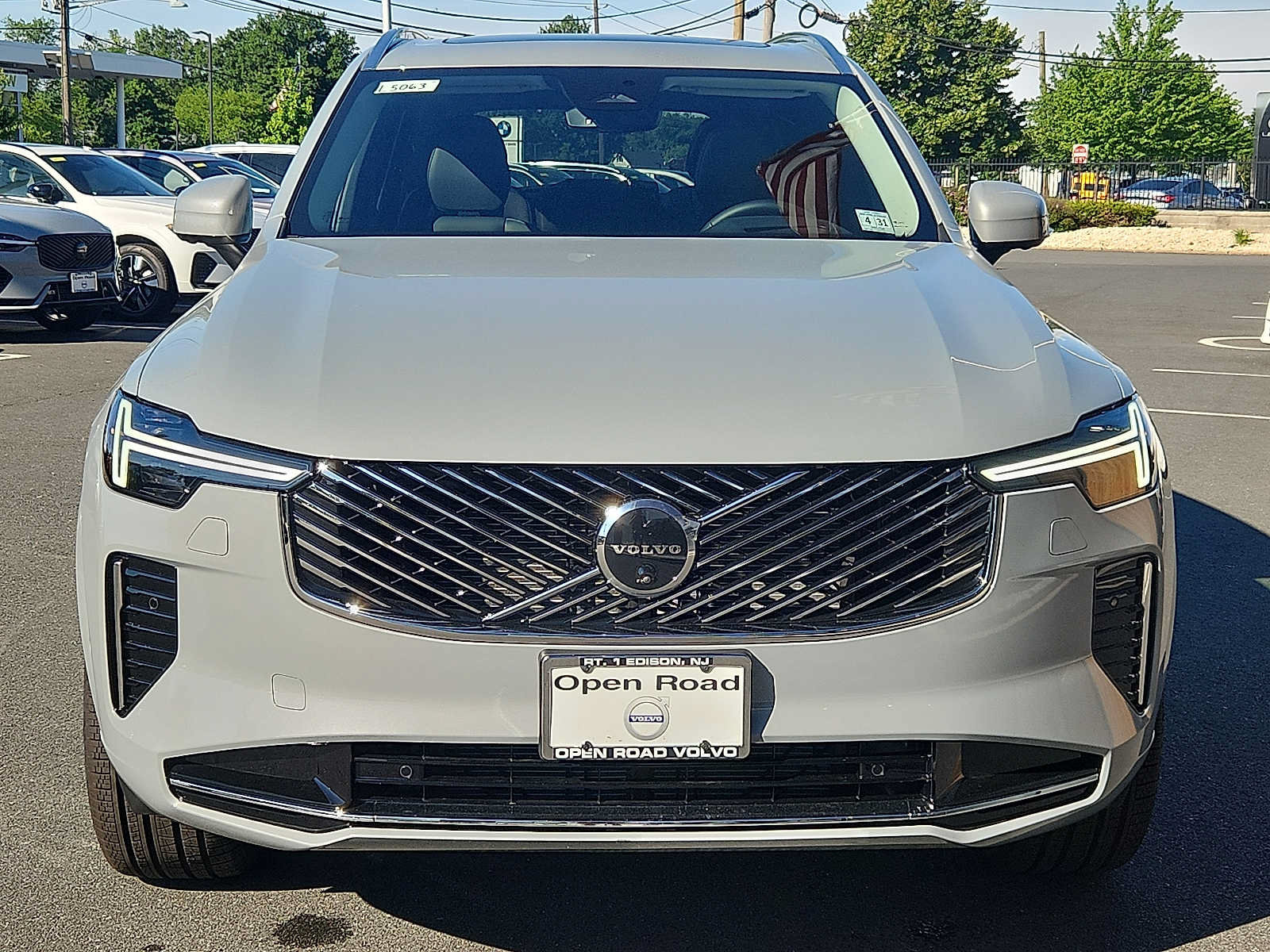 Used 2026 Volvo XC90 B6 Ultra w/ Protection Package AWD/4WD image 2