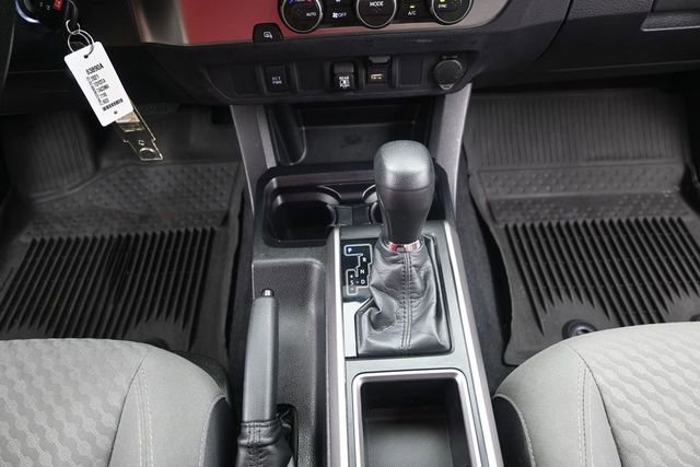 Used 2021 Toyota Tacoma SR5 RWD image 9