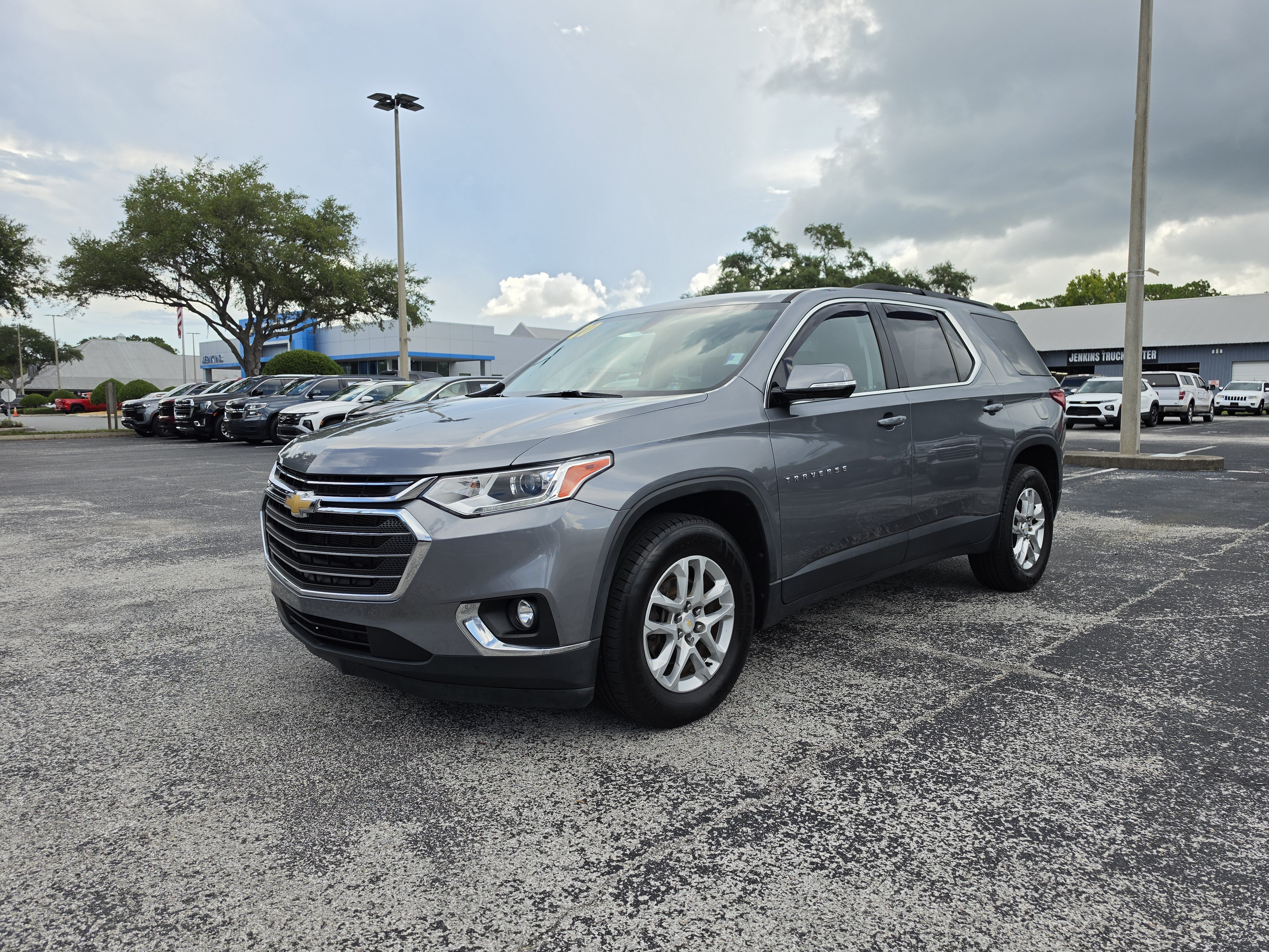Certified 2020 Chevrolet Traverse LT w/ LPO, Floor Liner Package AWD/4WD image 11