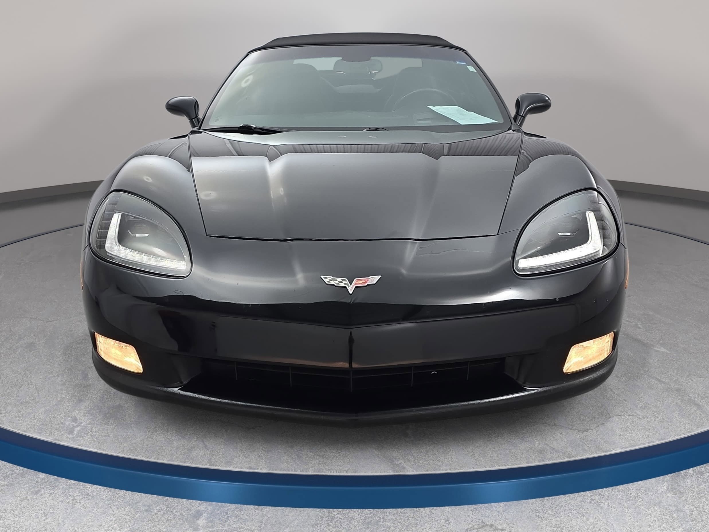 Used 2005 Chevrolet Corvette Convertible w/ Preferred Equipment Group RWD image 2