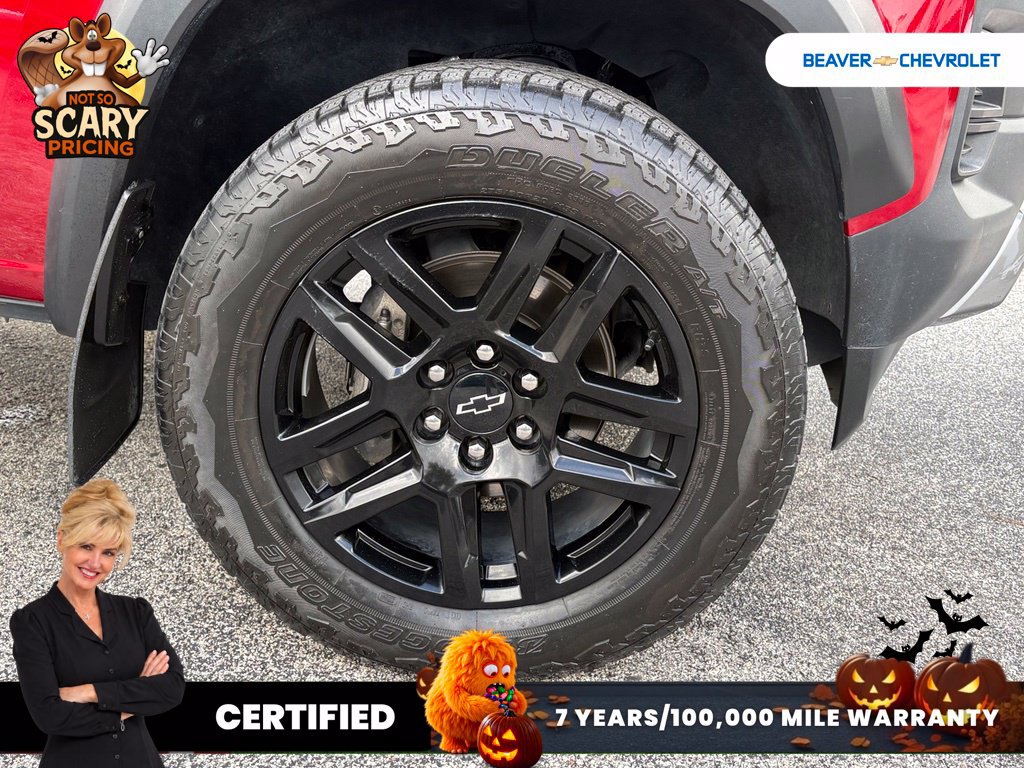 Used 2024 Chevrolet Colorado Trail Boss w/ Advanced Trailering Package AWD/4WD image 9