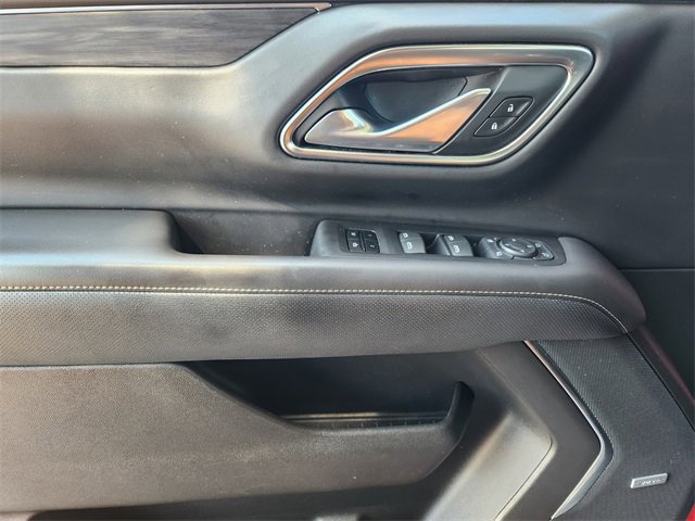 Used 2021 GMC Yukon SLT w/ SLT Premium Package image 23