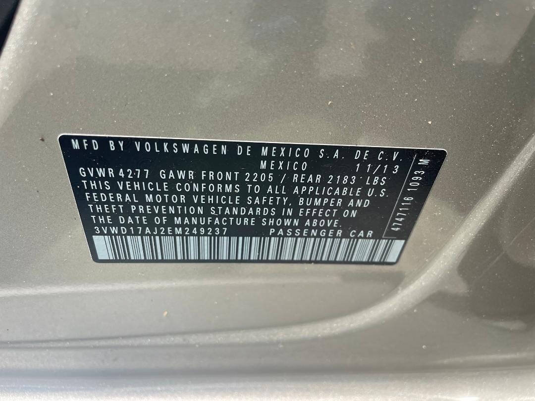 Used 2014 Volkswagen Jetta SE FWD image 31