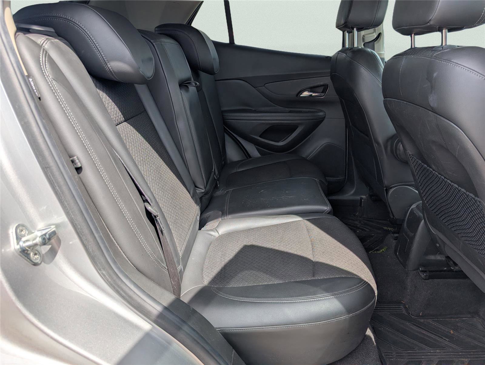 Used 2017 Buick Encore Preferred image 32