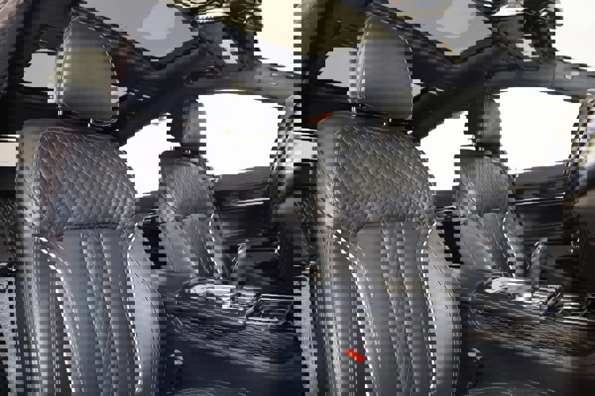 Used 2022 BMW 750i xDrive w/ M Sport Package image 14