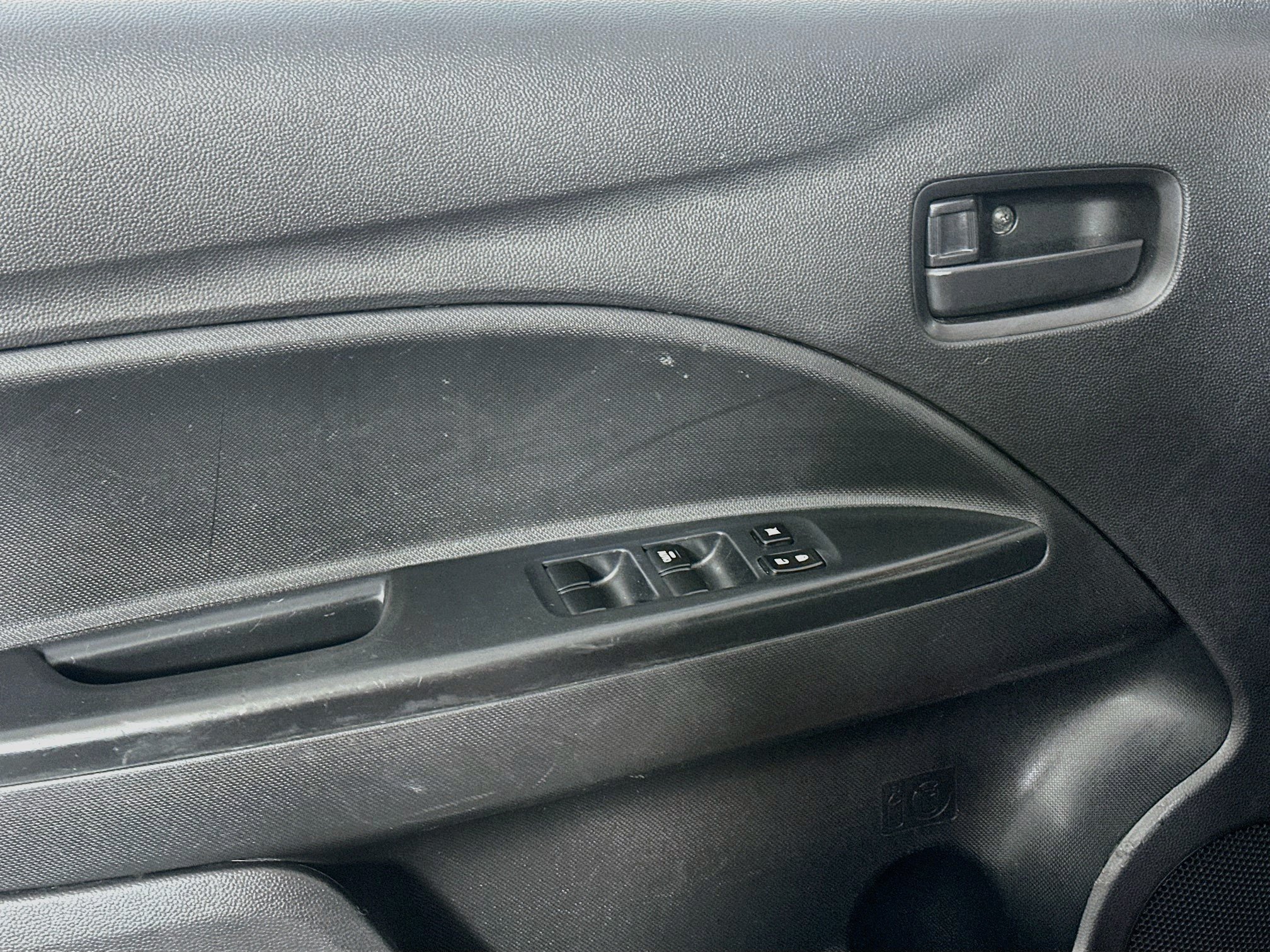 Used 2024 Mitsubishi Mirage ES FWD image 15